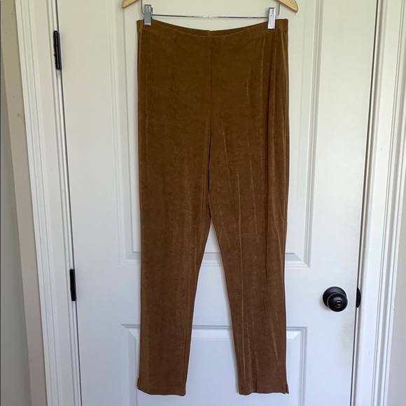 Chico's Travelers Women’s Slinky Pull On Straight Leg Pants Camel L - Picture 1 of 8